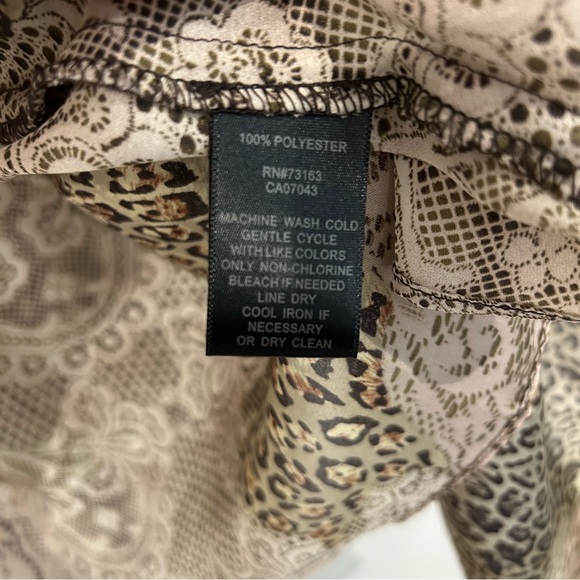 2/$10🔥 Leopard and Paisley Print Lightweight Cardigan - Picture 5 of 6